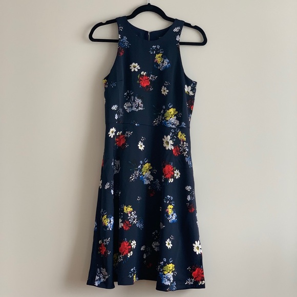 New Banana Republic Petite Floral Dress - Picture 3 of 6